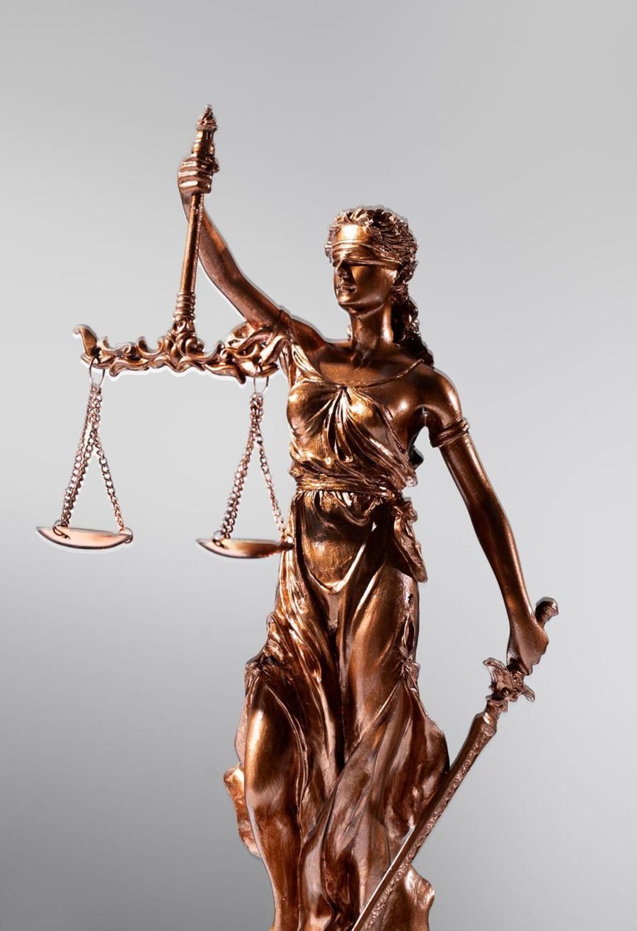 Estatua de la justicia — MJM Business Law Consulting
